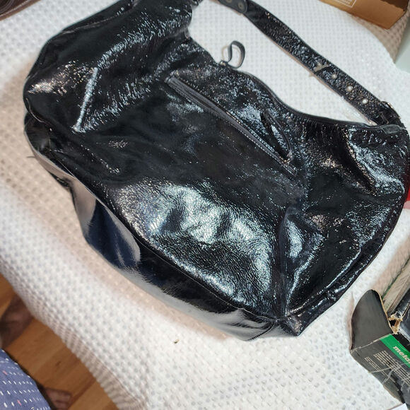 BIG BUDDHA GUC VEGAN LEATHER LAURA FLOWER SHOULDER BAG - Picture 5 of 7